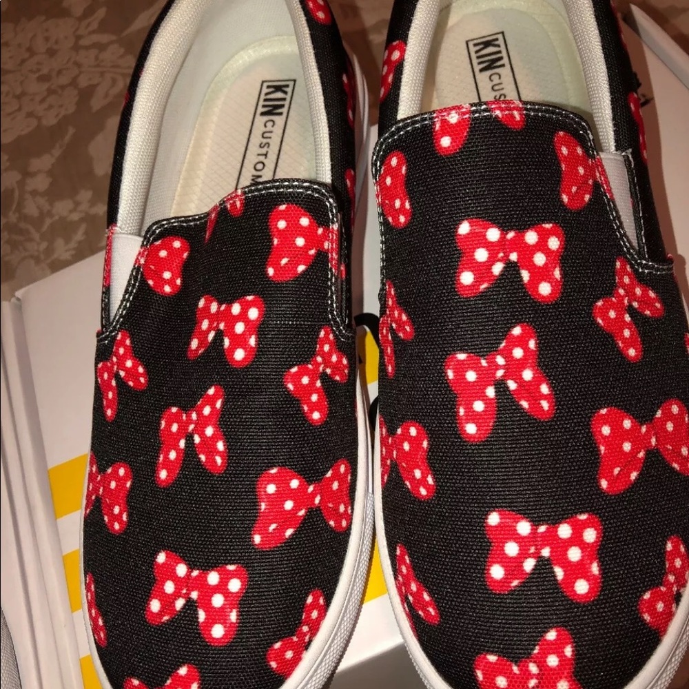 Minnie Mouse & Monorail sneakers women’s 10 new